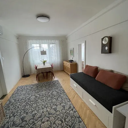 Utulny A Tichy Blizko Centra 브라티슬라바